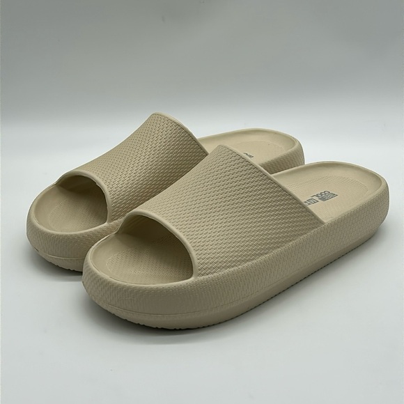 2362- 32 Degrees Cool Cushion Slide Sandals Cream Color Size M (W7.5–8.5) NWT - Picture 3 of 10